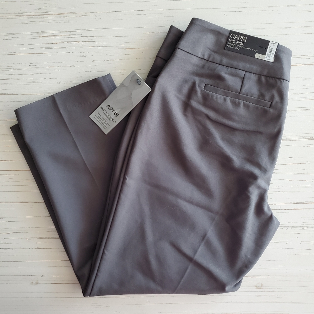 Dress Capri
